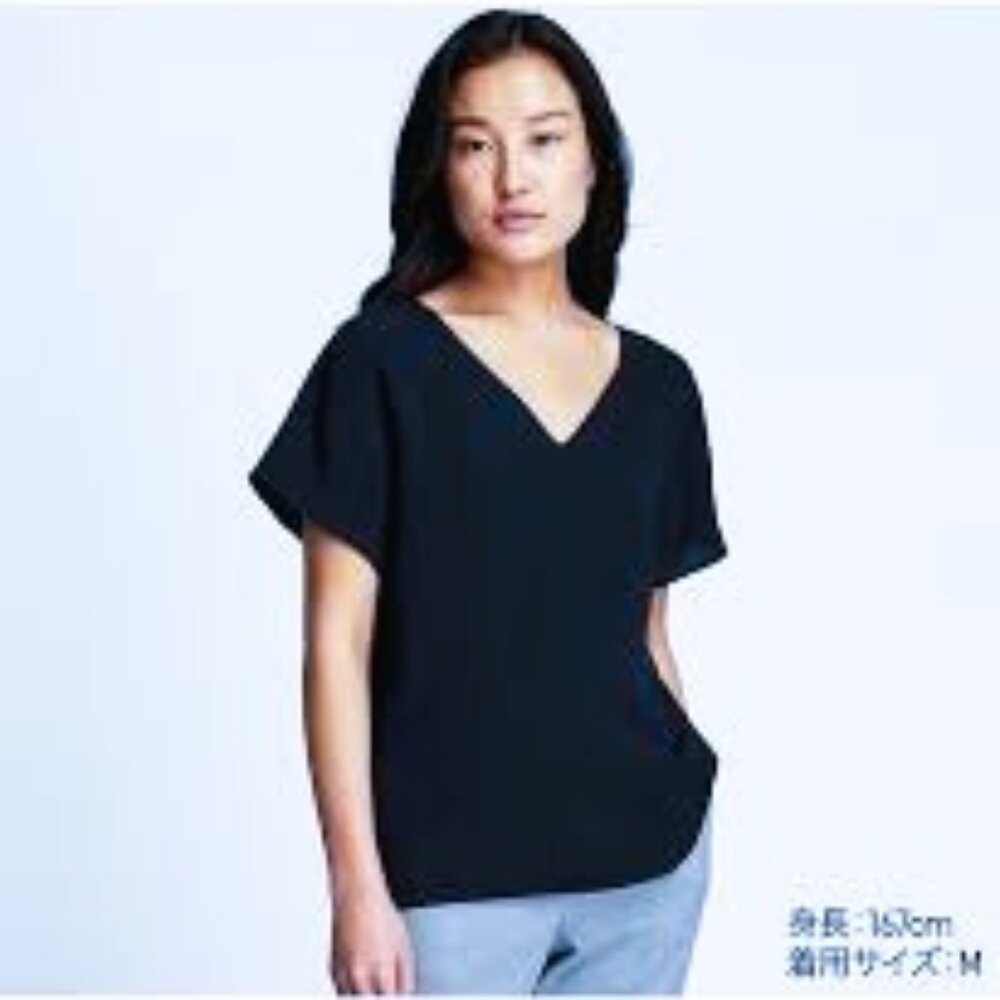Uniqlo V Neck Drape Blouse (Navy) XS